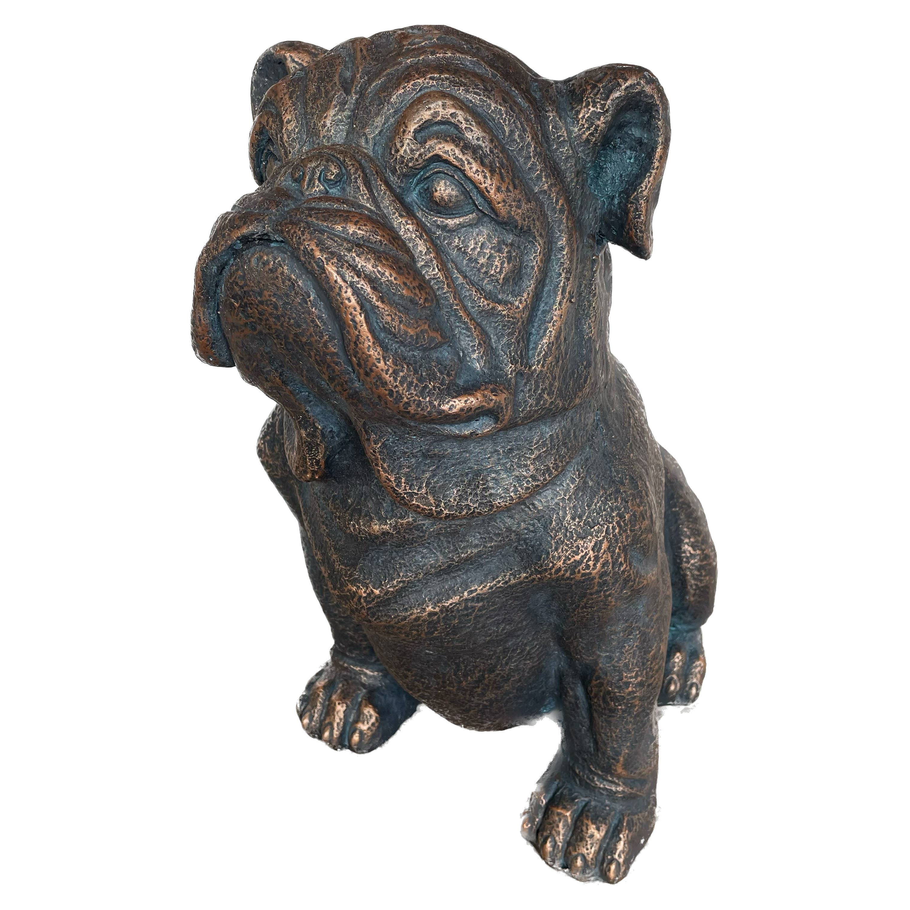 Sitting Bulldog Garden
Resin Statue 16"