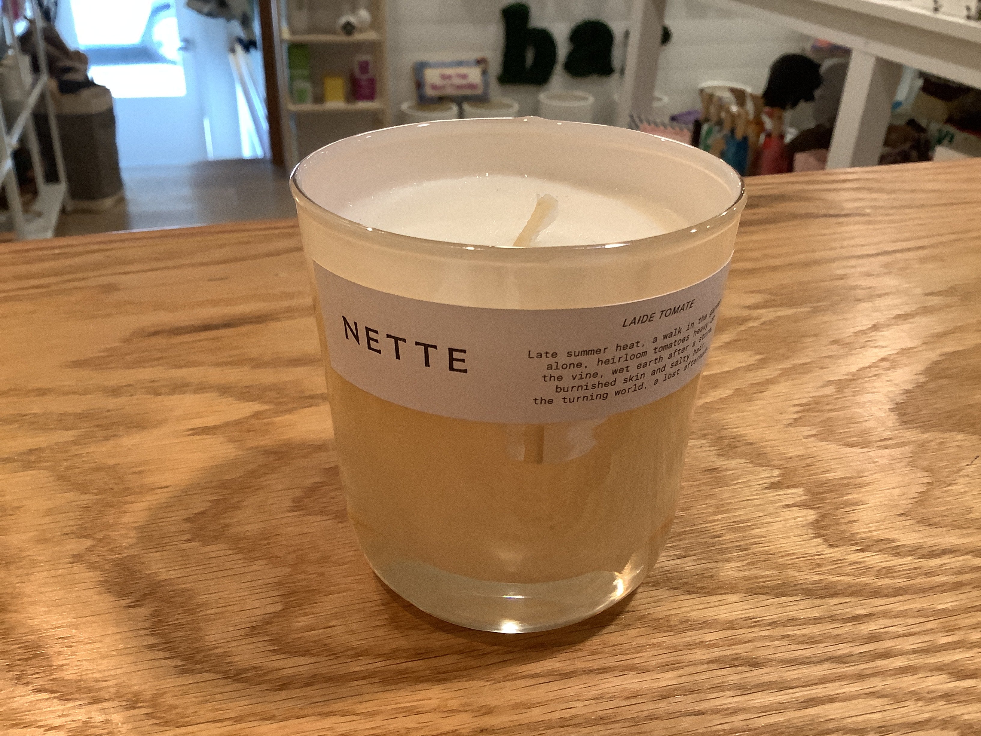 Nette Candle Laide Tomate