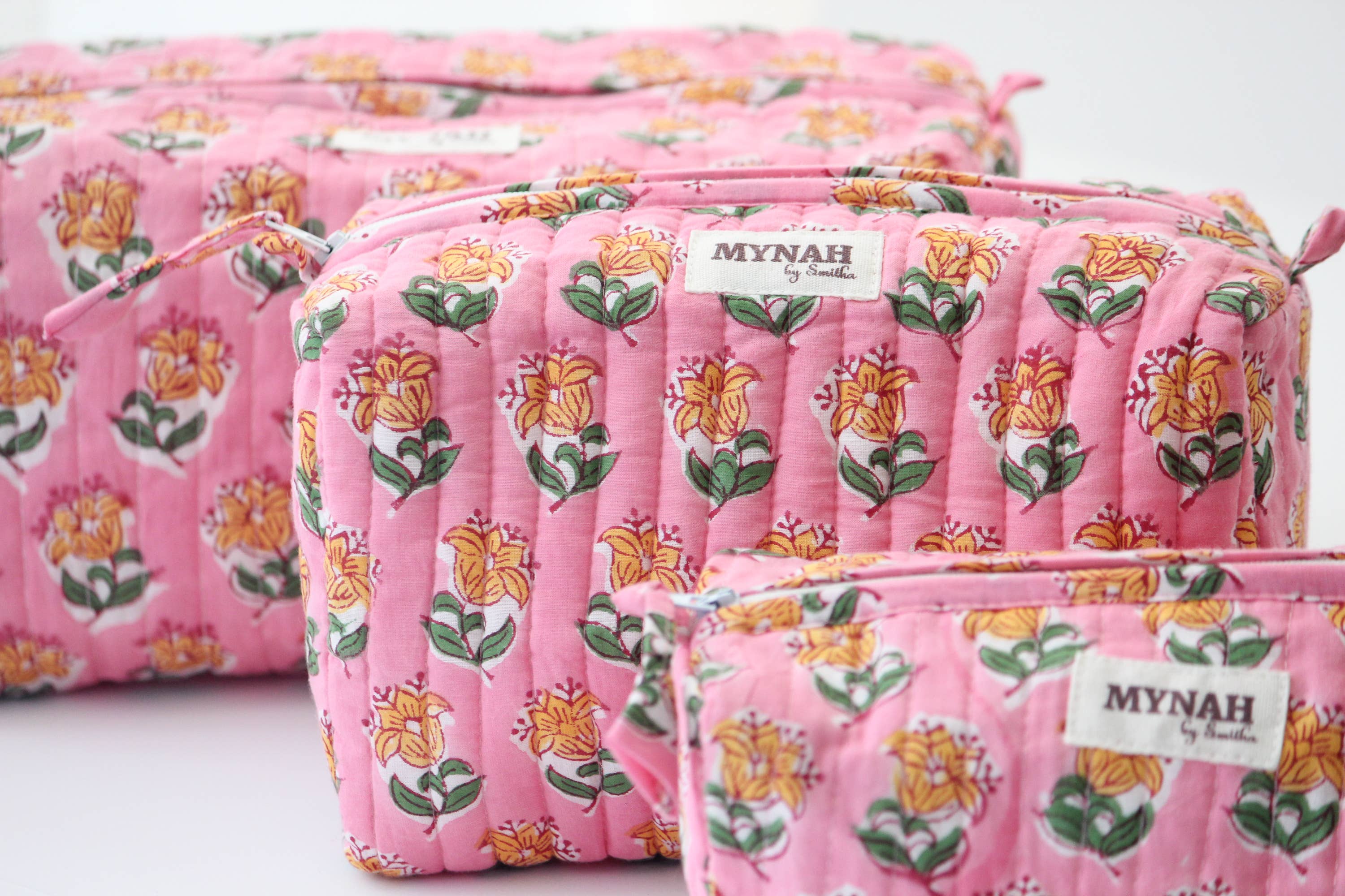 Cosmetic bag-Bubblegum motif print travel/make up/organizer/bag-Set of 3