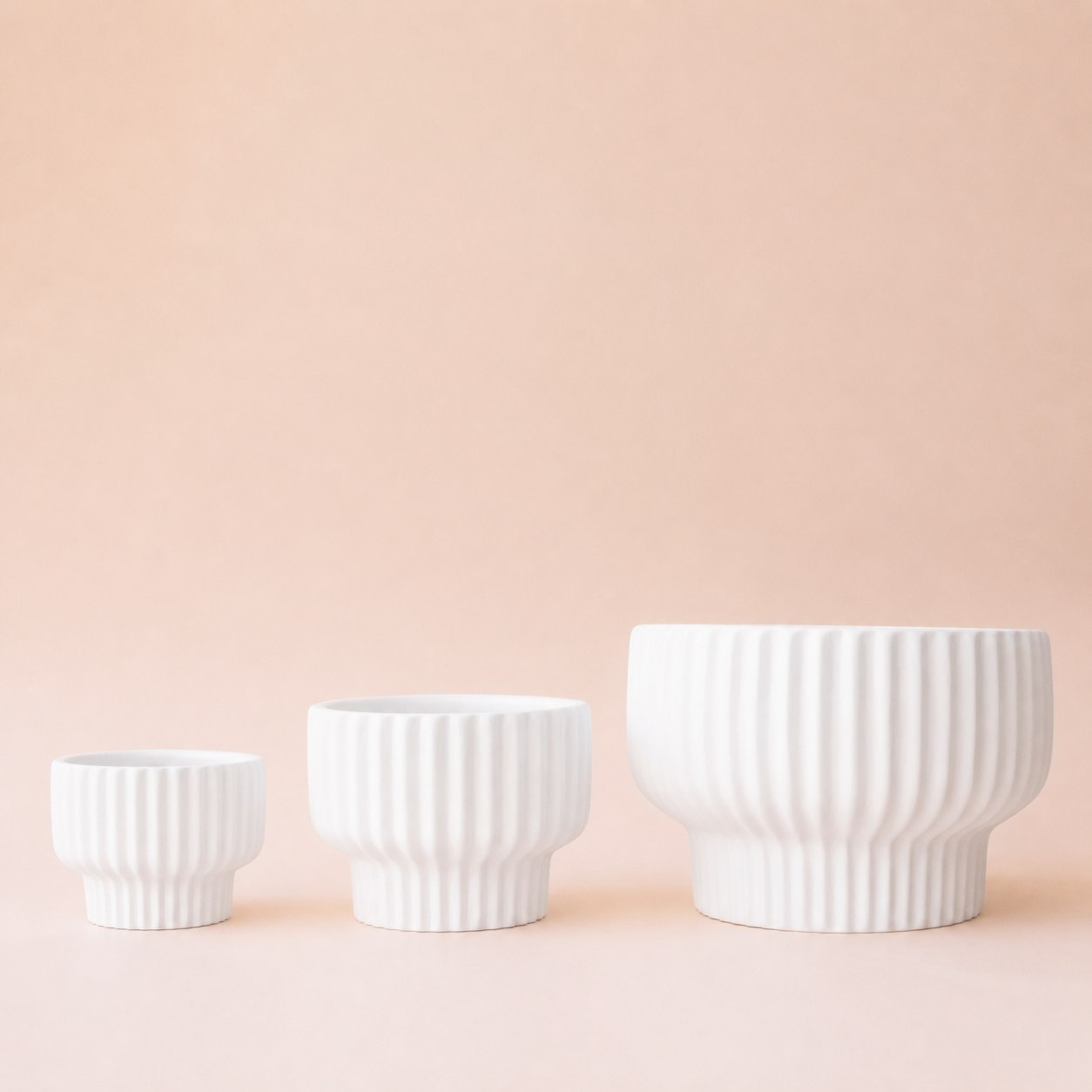 Presley Pedestal Vase | White