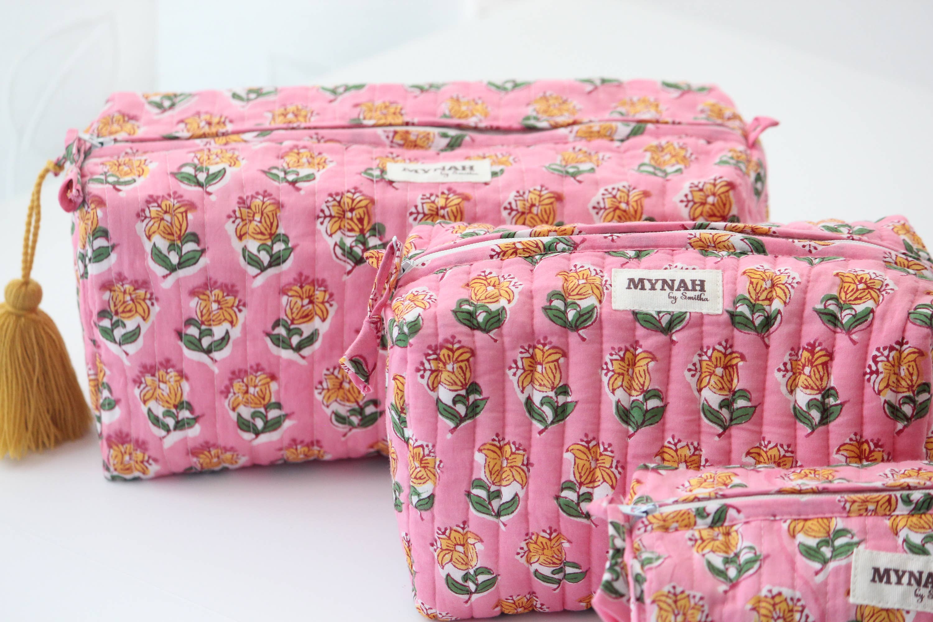 Cosmetic bag-Bubblegum motif print travel/make up/organizer/bag-Set of 3