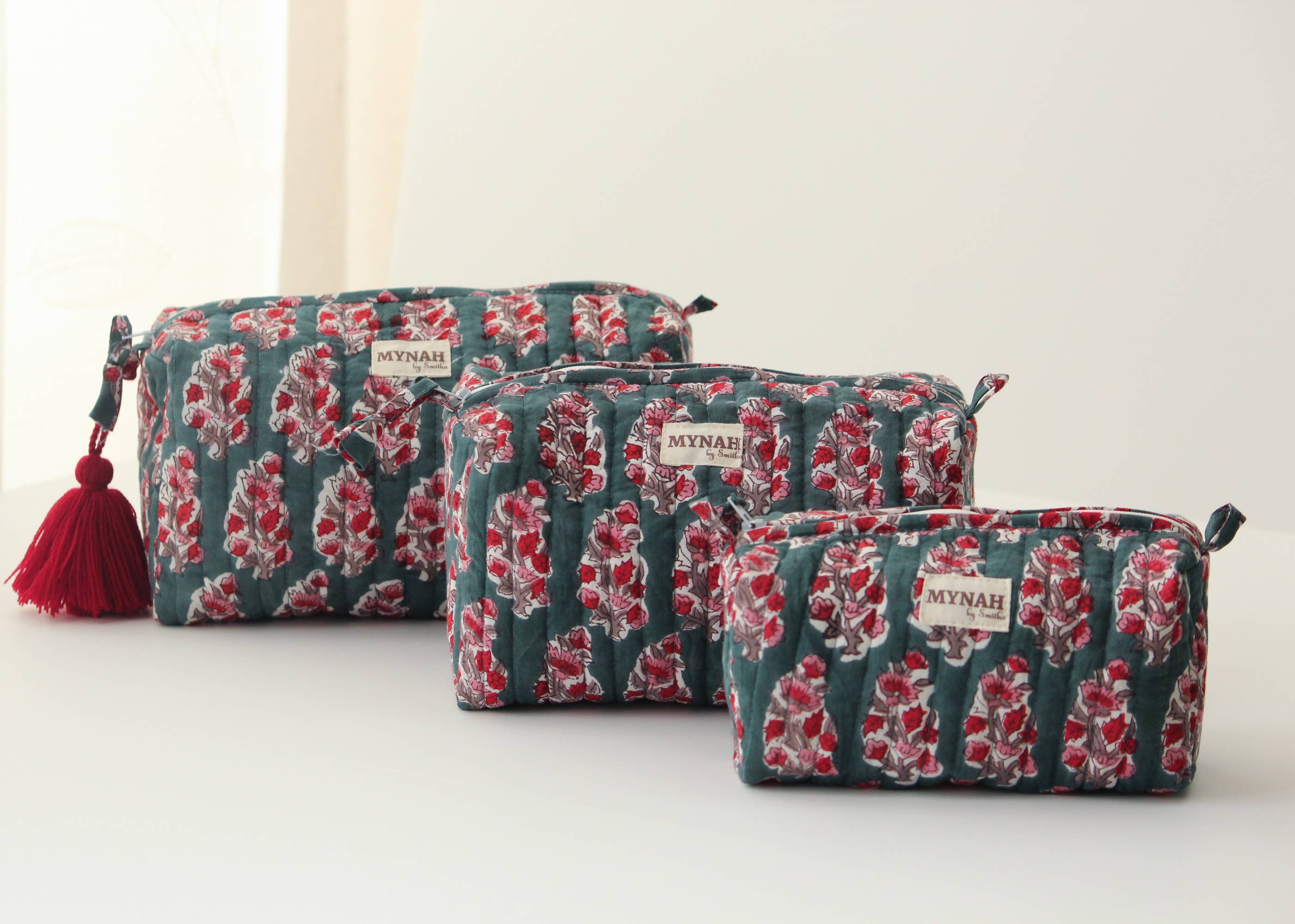 Emerald motif print travel/make up/organizer/bag-Set of 3