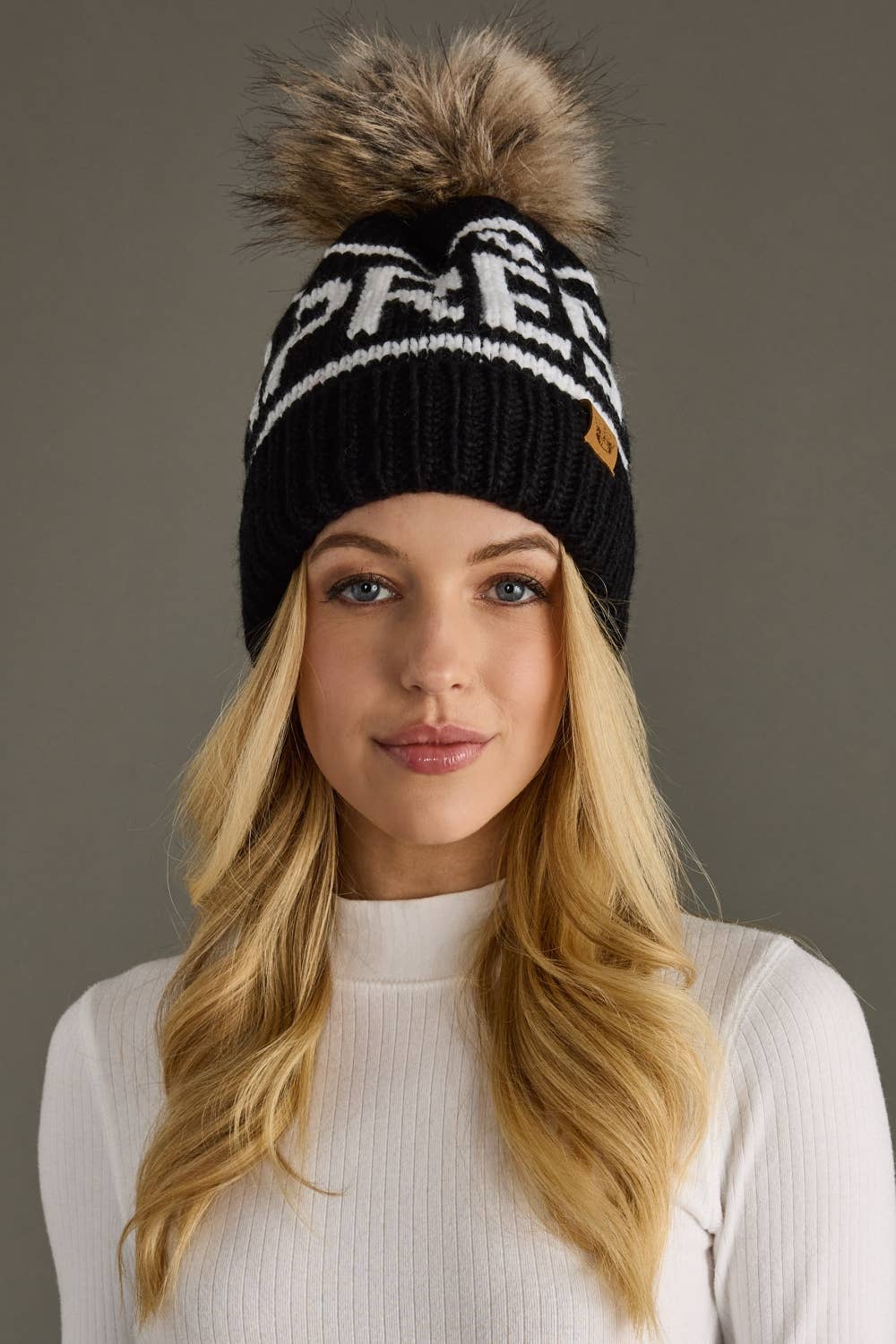 Black & White Apres Pom Hat