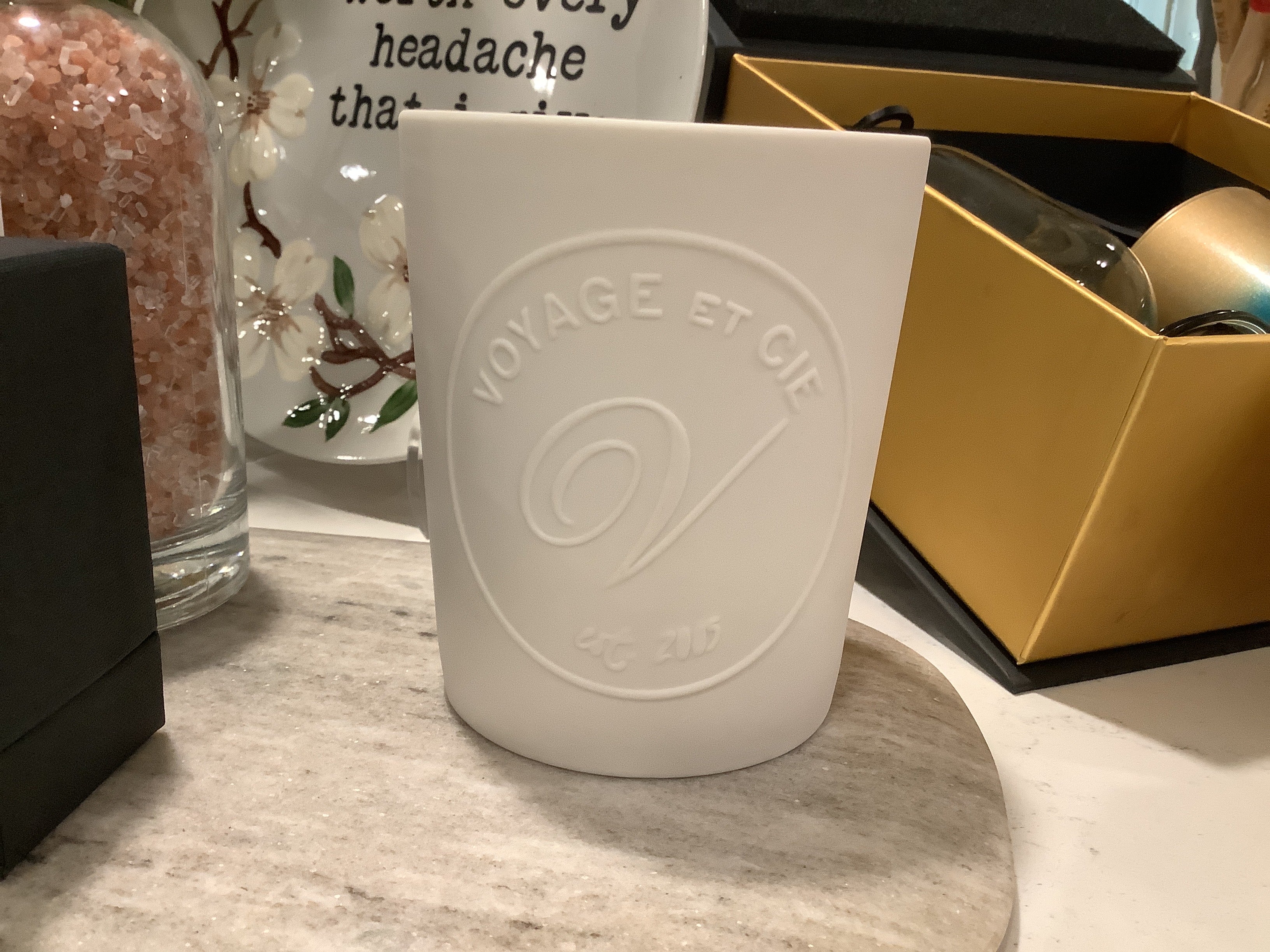Voyage et cie-White ceramic ginger citrus
